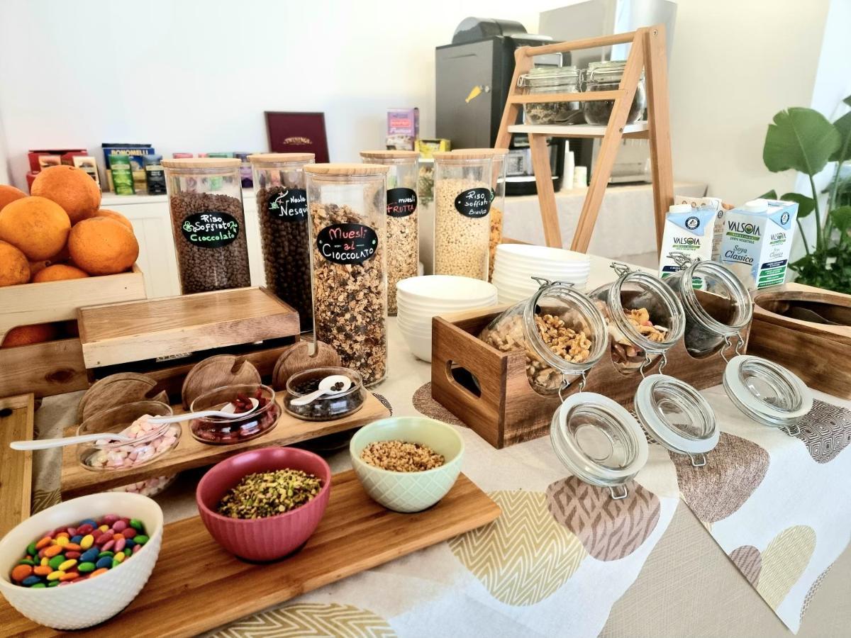 Hotel Elefantino Grey - Free Breakfast & Brunch Until 13-00 - Vicinissimi A Mirabilandia Milano Marittima Bagian luar foto