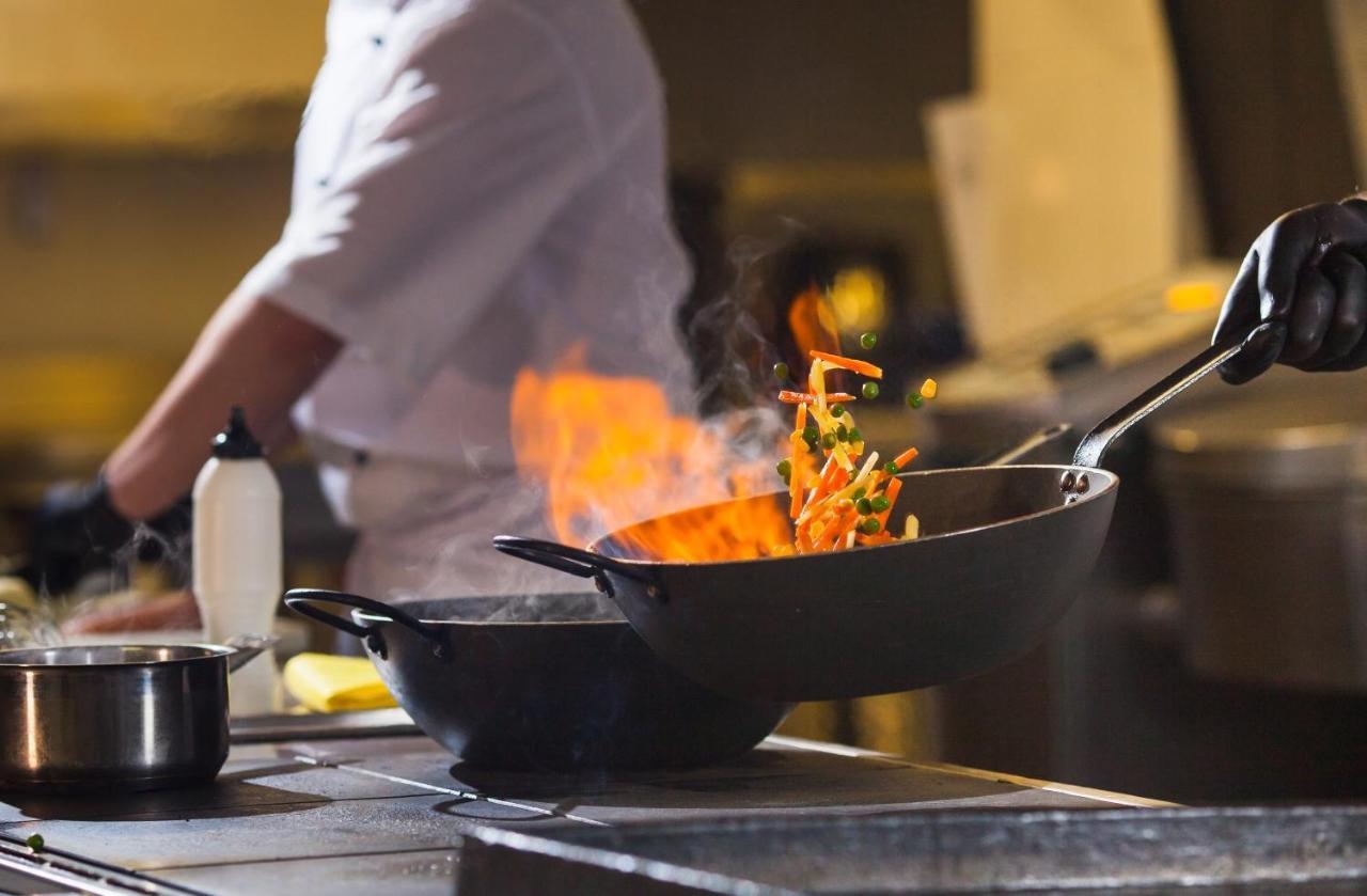 Hotel Elefantino Grey - Free Breakfast & Brunch Until 13-00 - Vicinissimi A Mirabilandia Milano Marittima Bagian luar foto